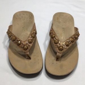 Vionic Rest Floriana Toe-Post sandals